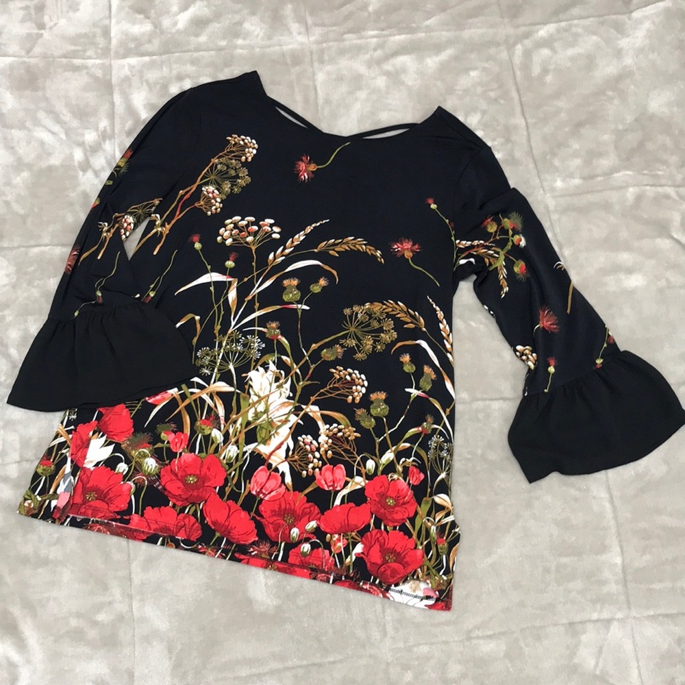 The limited floral swing top